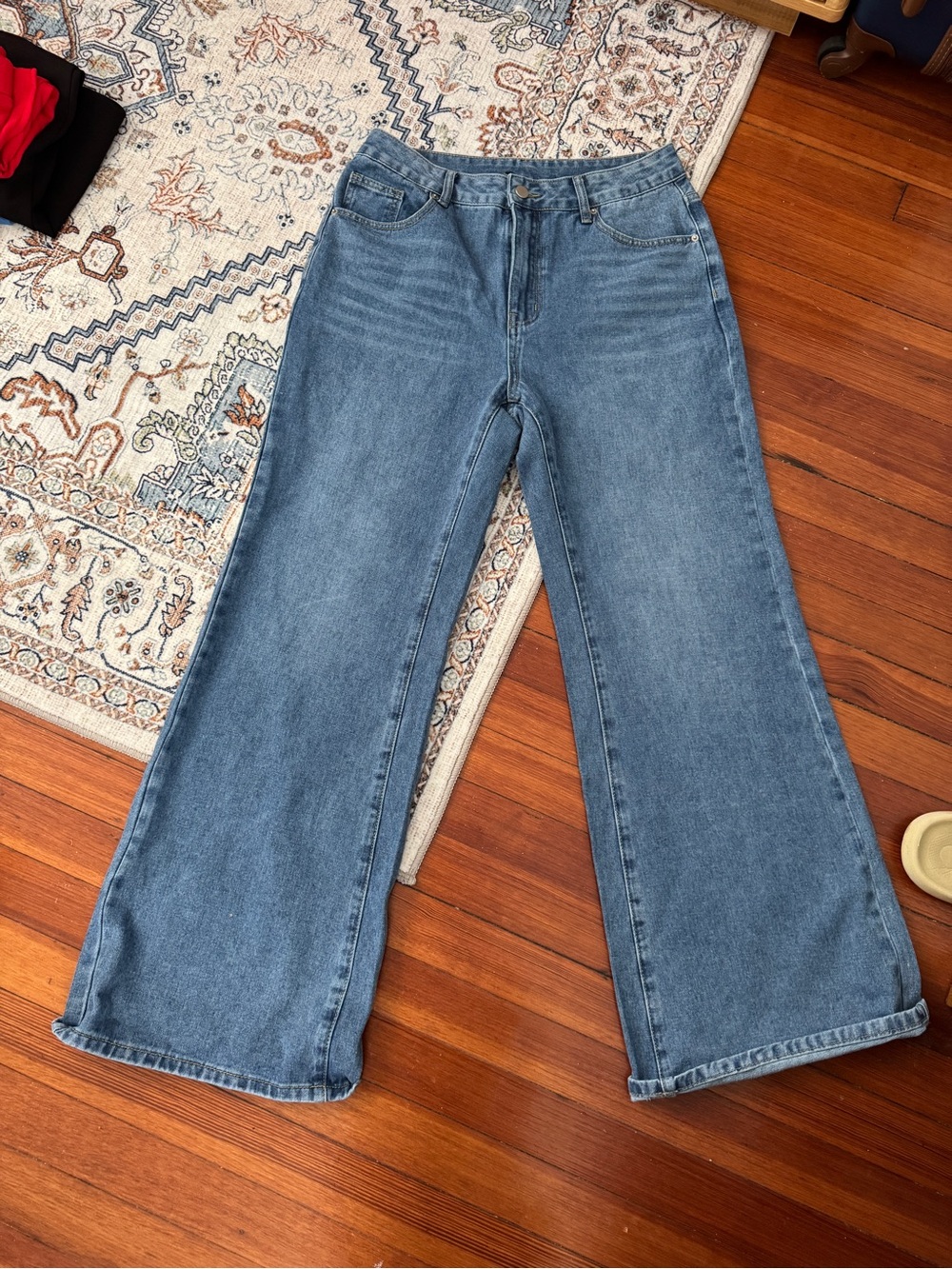 Source Unknown Women's Wide-Leg Jeans - Medium Blue Wash